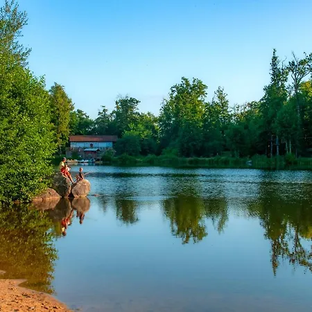 Apart Otel Goelia Le Domaine Des Nouailles 4*