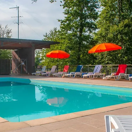 Aparthotel Goelia Le Domaine Des Nouailles 4*