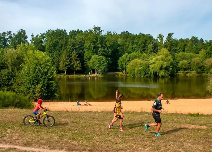 Aparthotel Goelia Le Domaine Des Nouailles Nontron